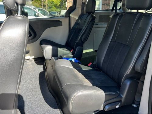 2019 dodge grand caravan sxt handicap wheelchair van passenger rear entry