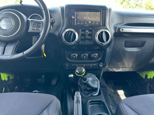 2013 jeep wrangler 4wd 4dr sahara