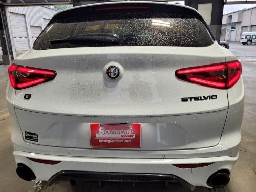 2023 alfa romeo stelvio estrema awd