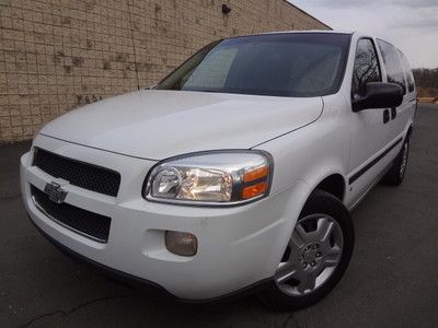 Chevrolet uplander cargo van storage bins cruise clean no reserve