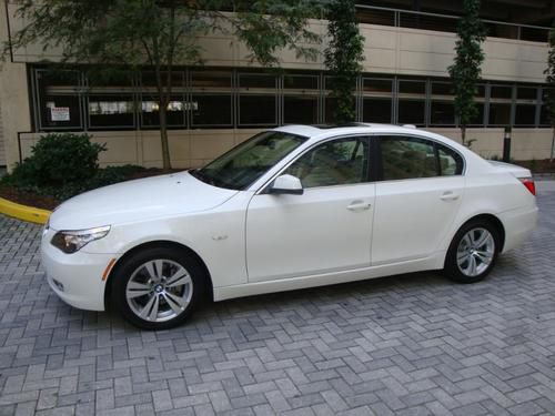 2010 bmw 528i base sedan 4-door 3.0l