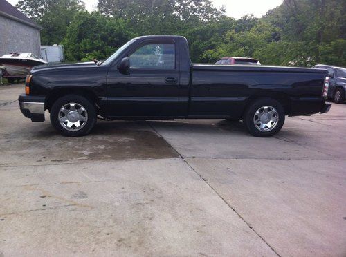 2006 chevrolet silverado 1500 wt standard cab pickup 2-door 4.3l