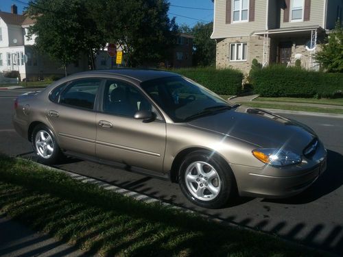 2002 ford taurus ses !!!