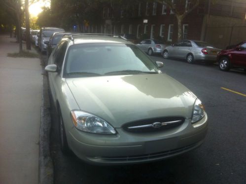 2003 ford taurus se wagon 4-door 3.0l