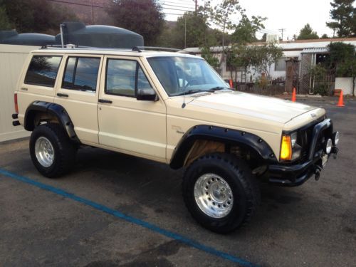 1989 jeep cherokee pioneer sport utility 4-door 4.0l