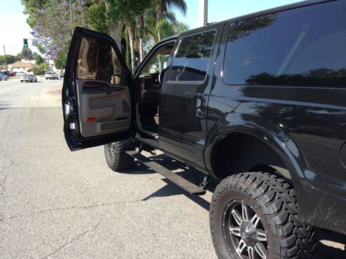 2001 ford excursion 4x4 excellent condition, black, biege interior