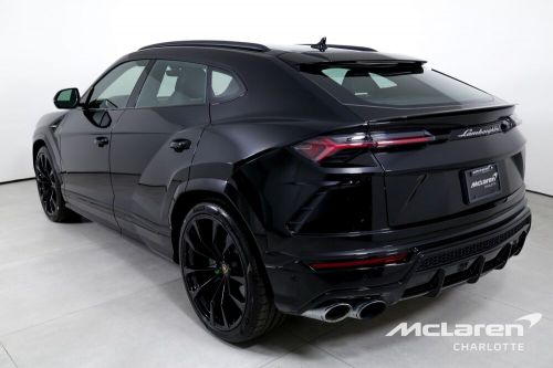 2022 lamborghini urus