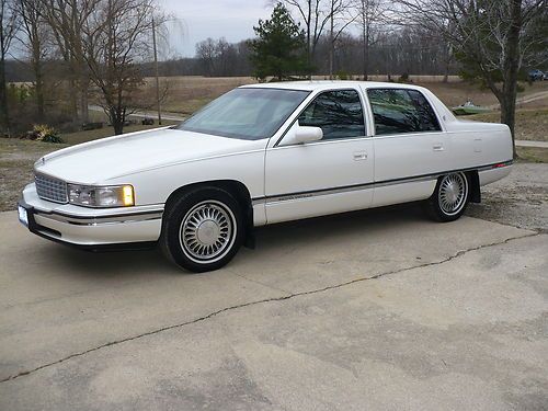 1994 cadillac deville base sedan 4-door 4.9l