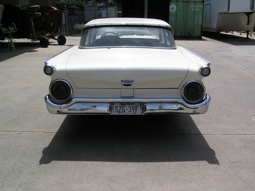 1959 ford car 2 door super clean for a barn find