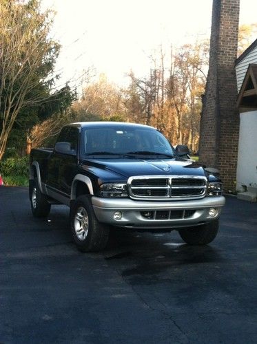 2004 dodge dakota slt plus extended cab pickup 2-door 4.7l  4x4