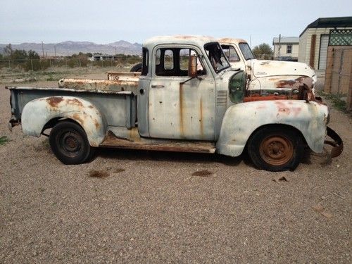 1952 chevy 5 window pickup