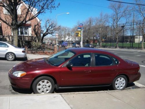 2005 ford taurus se 4 door