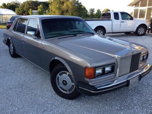 1987 rolls royce silver spur base sedan 4-door 6.7l engine. pristene condition!