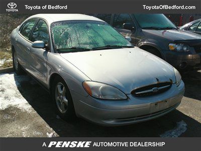 2003 ford taurus se