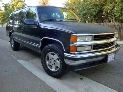 1995 chevrolet suburban 1500 lt 4x4, runs and drives good, l@@k!