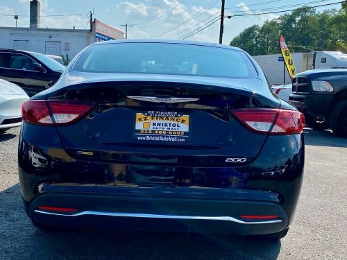 2016 chrysler 200 series limited 4dr sedan