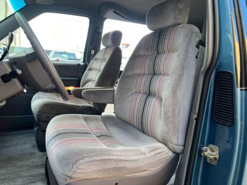 1992 dodge grand caravan le