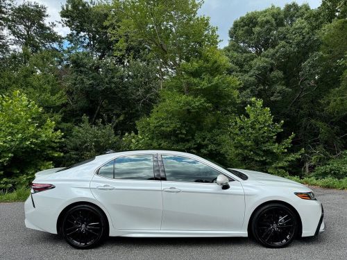 2022 toyota camry xse