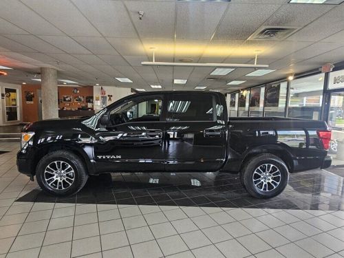 2023 titan sv crew cab4x4