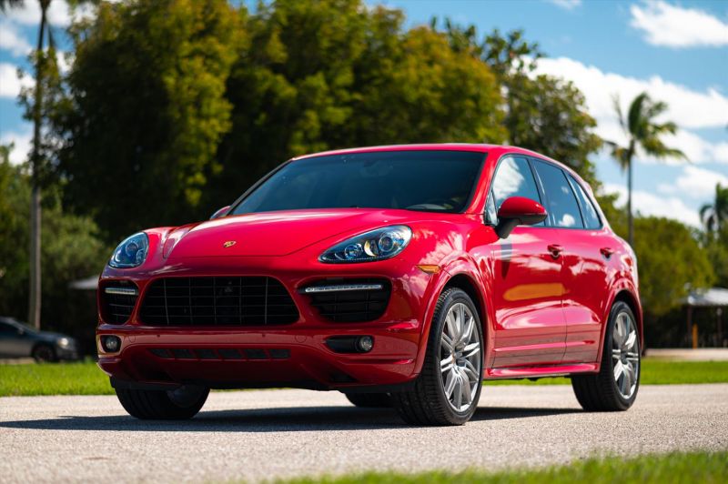 2014 porsche cayenne gts