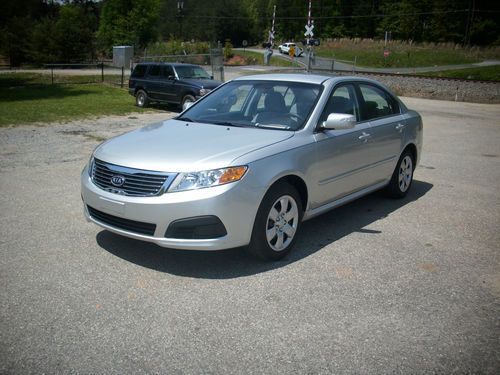 2009 kia optima lx sedan 4-door 2.4l