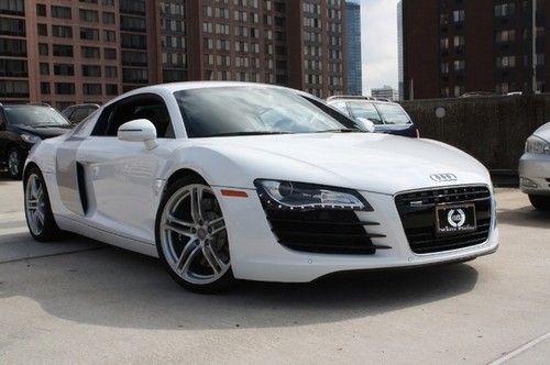 Audi r8 supercar manual navigation ibis white on black quattro awd reserve low