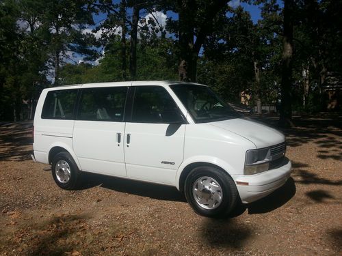 2000 chevrolet astro 8 2wd passenger 57k original miles!