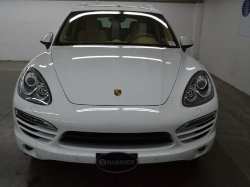 Like new 1 week old 2014 porsche cayenne diesel loaded (white/luxor beige)