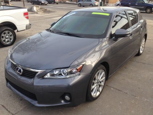 2012 lexus ct200h -35k miles -navi -rear cam -rare color combo! $$$ below book!!