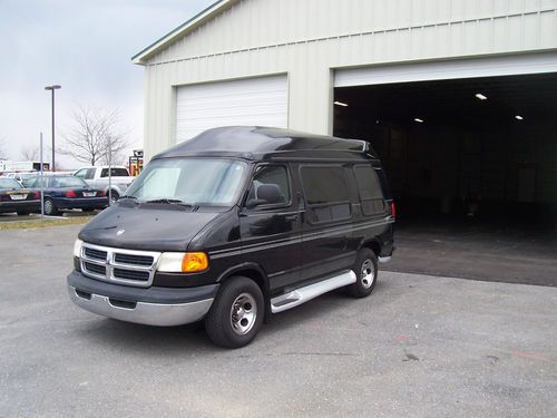 2000 dodge ram 1500 van base standard conversion van 3-door 3.9l