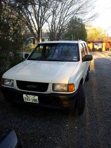 1996 isuzu rodeo ls sport utility 4-door 3.2l