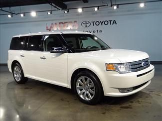 2011 white ford flex! clean clean!! great gas mileage!! family hauler