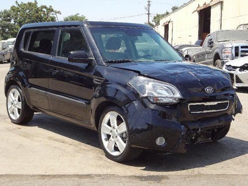 2011 kia soul damaged salvage fixer economical only 33k miles export welcome!!