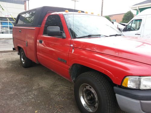 1995 dodge ram 2500 base standard cab pickup 2-door 5.9l.low,low miles 112.000