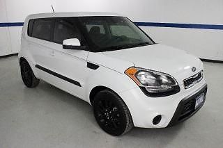 12 kia soul, 5 speed manual, good fuel efficient wagon, low miles, we finance!