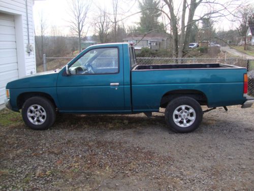 1996 nissan pickup base standard cab pickup 2-door 2.4l