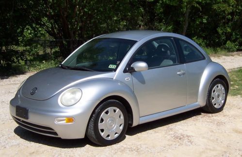 2001 volkswagen beetle gls - 5 speed manual - ice cold air - very nice vehicle