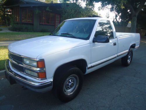 1997 chevrolet c2500 silverado pickup 2-door 5.7l