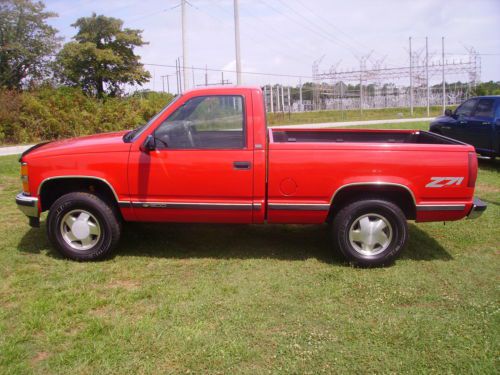 1995 chevrolet 4x4  5.7 liter engine 3 owner power windows, locks, seat cold a/c