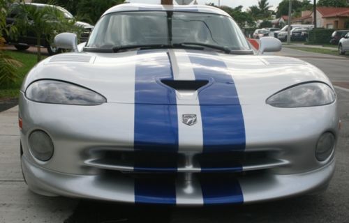 1998 dodge viper gts coupe 2-door 8.0l