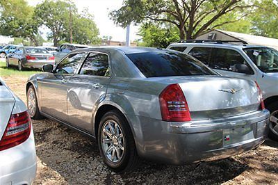 Chrysler 300 4dr sedan 300c automatic gasoline 5.7l 8 cyl gray