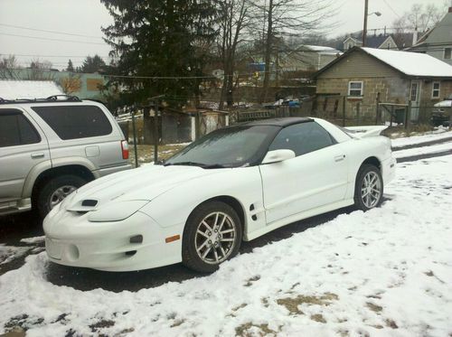 2000 pontiac firebird trans am coupe 2-door 5.7l