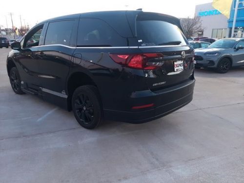 2023 honda odyssey handicap accessible van