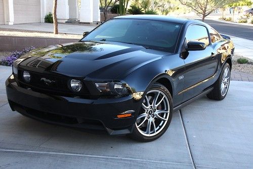 2011 ford mustang gt premium 5.0, 6 speed, black on black, navigation, loaded