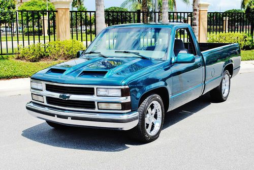 Simply beautiful show truck 1998 chevrolet silverado custom loaded restored mint