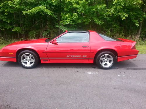 1990 chevrolet camaro iroc-z coupe 2-door 5.0l