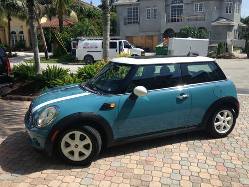 2008 mini cooper base hatchback 2-door 1.6l