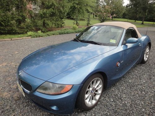 2003 bmw z4 beautiful fully loaded garaged premium roadster 41,900 miles