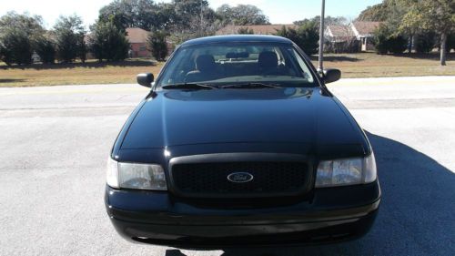 2005 ford crown victoria police interceptor