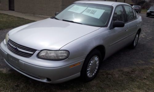 Chevy malibu low miles garage kept teacher owned mint condition gas save